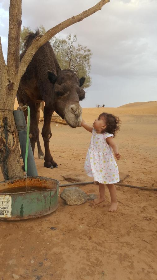 Hôtel Prestigious camp à Merzouga Extérieur photo