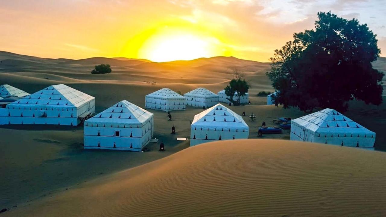 Hôtel Prestigious camp à Merzouga Extérieur photo