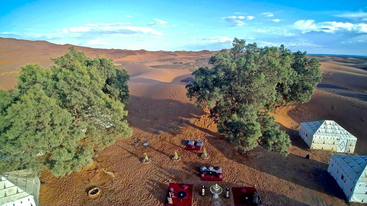 Hôtel Prestigious camp à Merzouga Extérieur photo