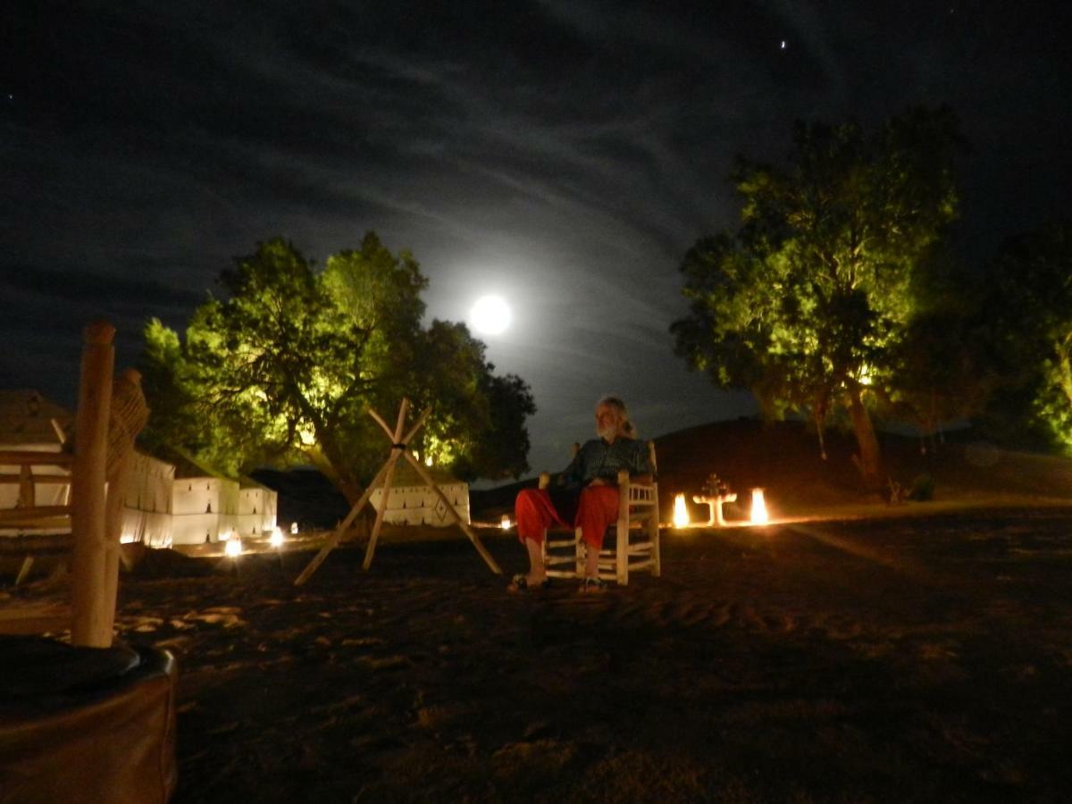 Hôtel Prestigious camp à Merzouga Extérieur photo